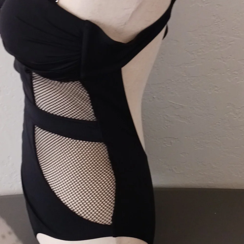 Black one piece net swimsuit - Picture 4 of 11